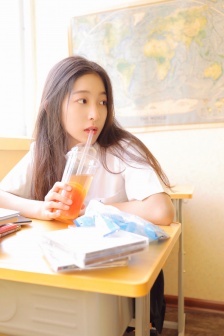 寂寞的美女老板